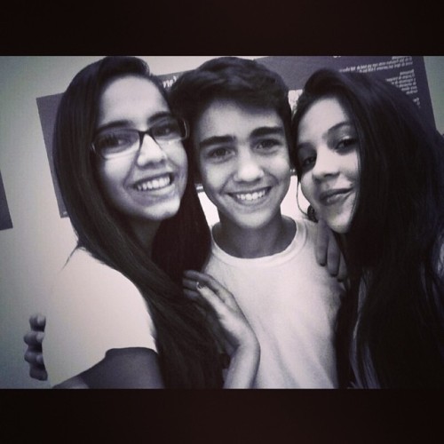 Uma vida pra tirar vocês da minha 💕 Cari amo forte 👱 #amoforte #cariminhalife  (em Mostra Cultural 😴)