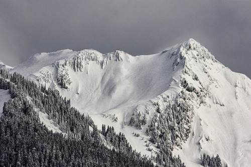 the-ravens-song-photography:Winter Tightens Its Grip, North Cascades National Park