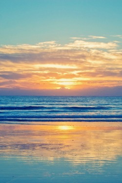 solem-lumen:  Across the sea