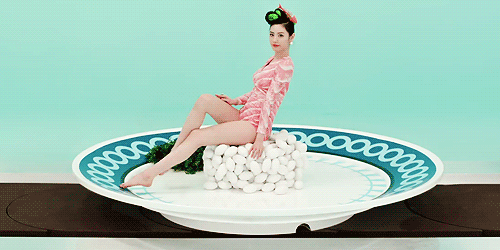 simsterfy:  Even when she’s salmon, she’s still the beautiful Nana. 