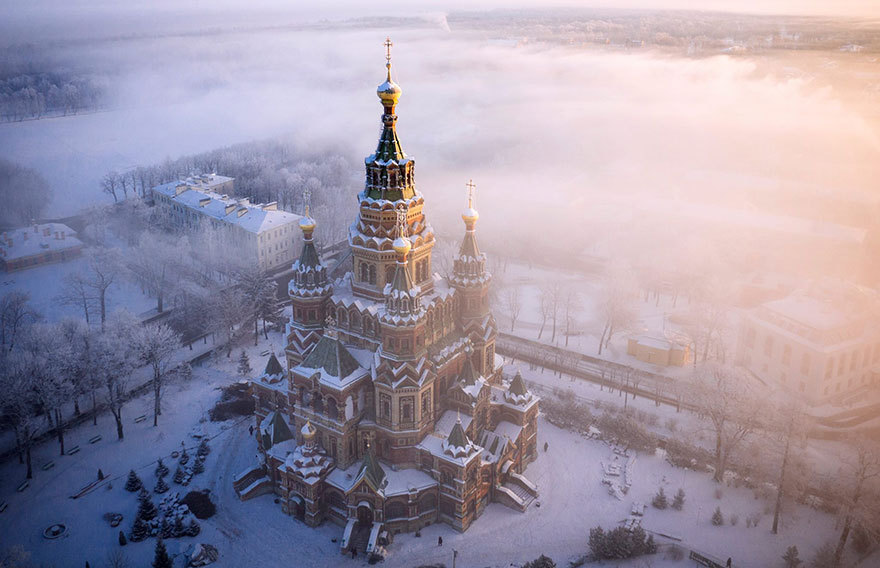 alienbeliever:  Illegal aerial pics taken with a drone, by Amos Chapple