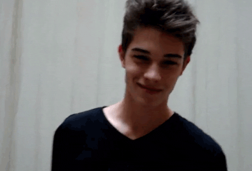 Cleo Gif Hunts Francisco Lachowski Gifs