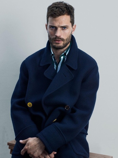 Brand new photoshoot of Jamie: jamie-dornan.org/gallery/thumbnails.php?album=1109
