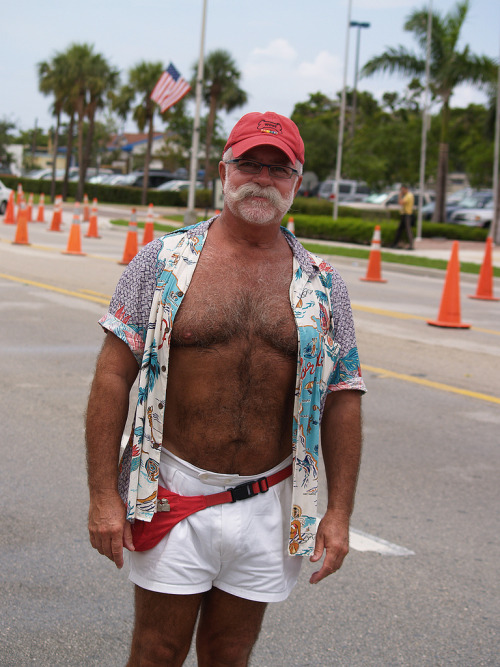 furrydaddiesworld:  I Love Old Men 