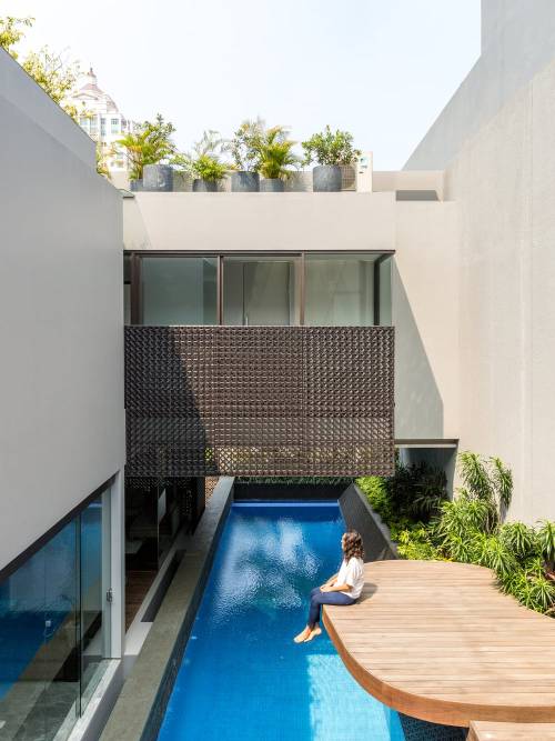 Weave House, Jakarta by Wahana Architects in HomeWorldDesign