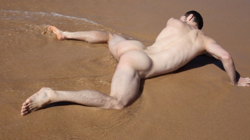 antoniodasilvafilms: Film BEACH 19 by Antonio Da SilvaBEACH 19 is the best and most known gay cruisi