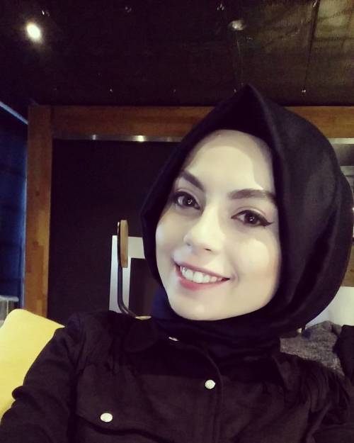 merveuzunnn: Hellooo Harika bi türbanlı sizce nasıl