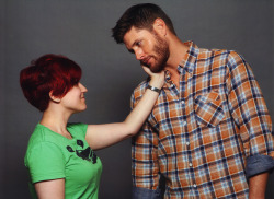 yourenotgonnadieavirgin:  Tadaaa, this is my beautiful, beautiful Jensen photo OP. Can I just say how happy I am with this. &lt;3 I told Jensen if he knows that look that Dean always gets whenever somebody touches him affectionately, like how he kinda