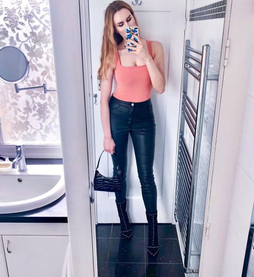 If you don’t like something, take away it’s power: your attention. @missguided bodysuit @hm trousers