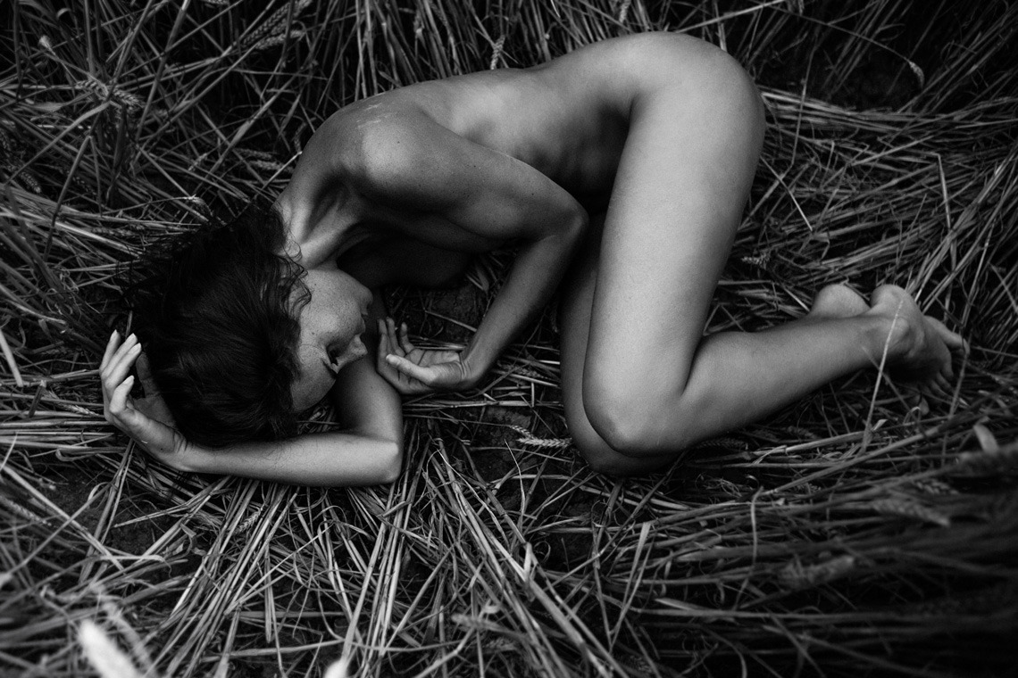 pablosalma:   Andja Lorein by Nicolas Larriere  