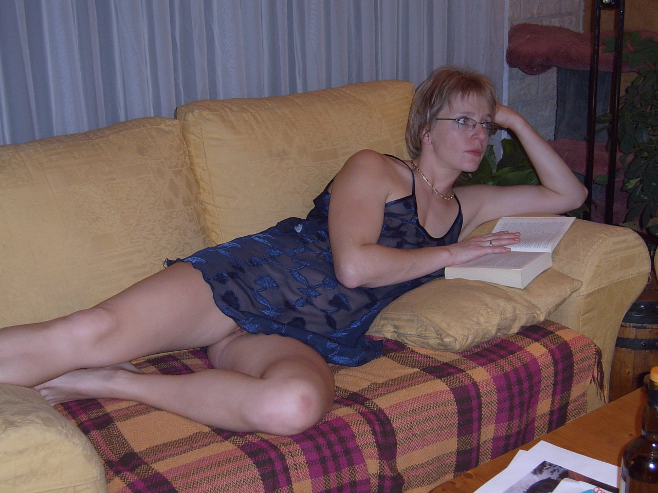 realsexyhousewives:Me Claudine, relaxing