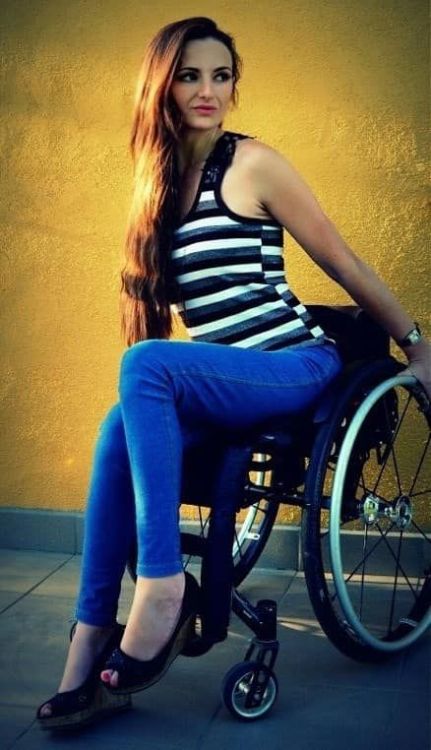 Paraplegic beauty