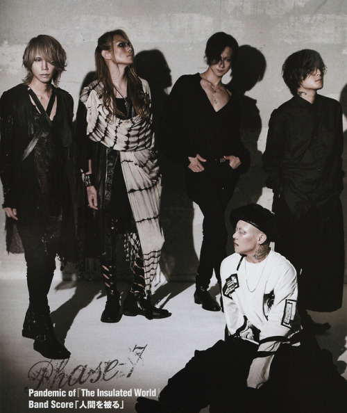 robiconic:GiGS 2018.11 No.476DIR EN GREYBuy it [HERE]