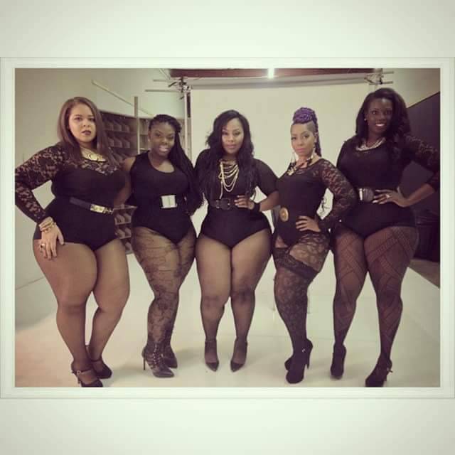 fletchertrowan:  Forever Must Reblog  Sexxxy thick n fine beauties 