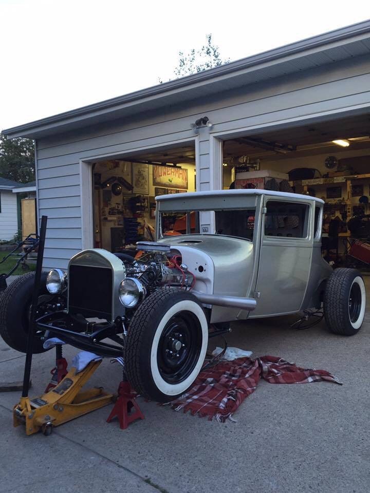 hotrodzandpinups:  If you build it… 