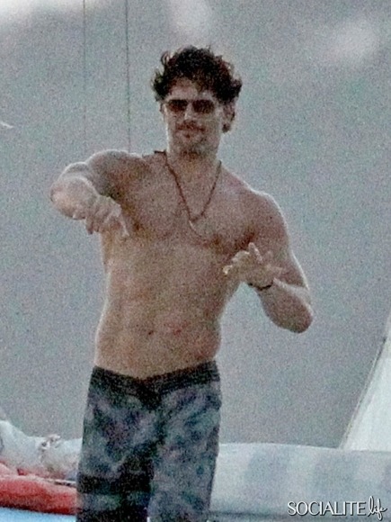 Porn   Shirtless Joe Manganiello Plays Football photos