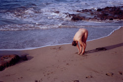 janinebaechle:  Yoga on the beach at sunrise