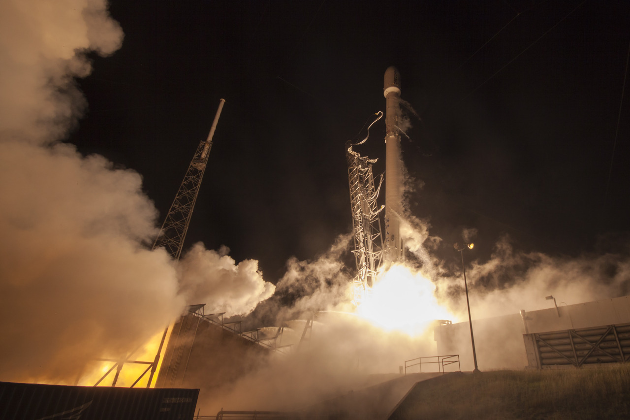 rocketumbl:  SpaceX  Falcon 9