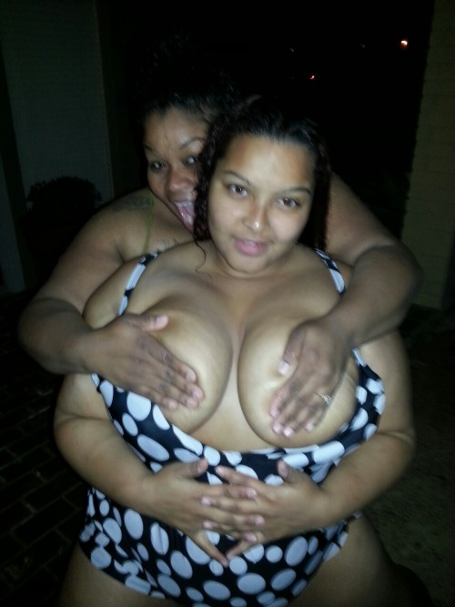 iluvbigtitties