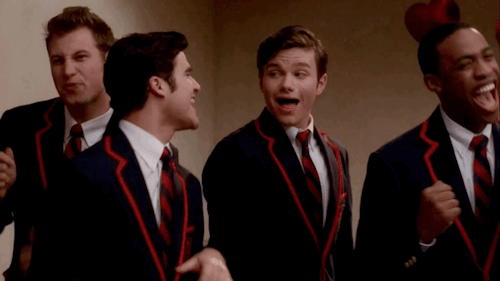anderhummel:↳ Kurt & Blaine being Platonic Besties™ in Silly Love Songs