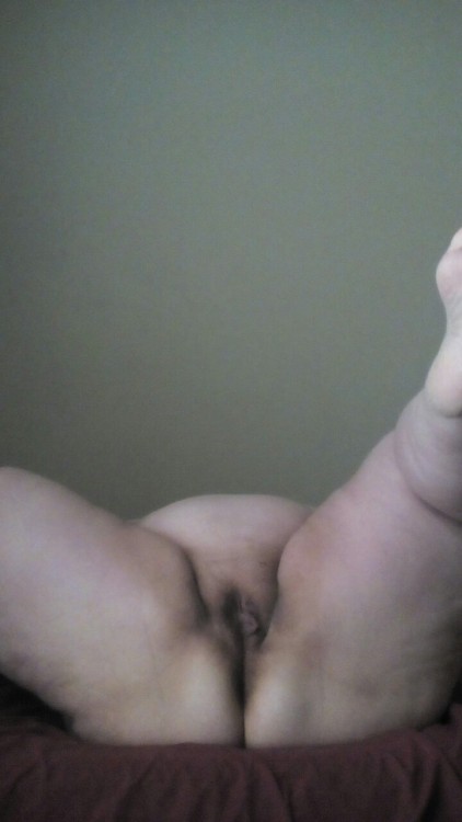 ssbbwsatx:  txchubbyrn:  Feeling sexy today! ❤  You should feel sexy every day!  You are beautiful and have an amazing sexy body!  Where in Texas are you?  I’m in SA.
