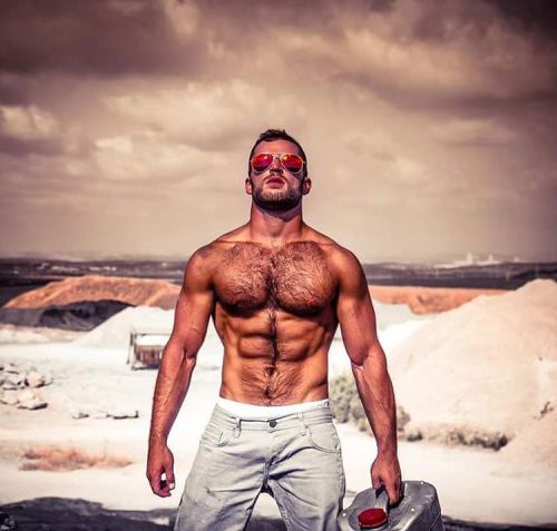 bigmalepecs:  Almog Gabay