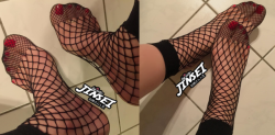 bigsisterjinsei:  more fishnet socks I really like these