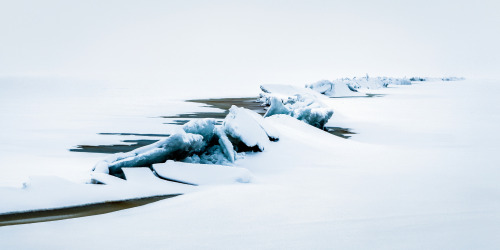 thealienemily: Broken by Olli Tasso Via Flickr: Lake Näsijärvi (Tampere, Finland).