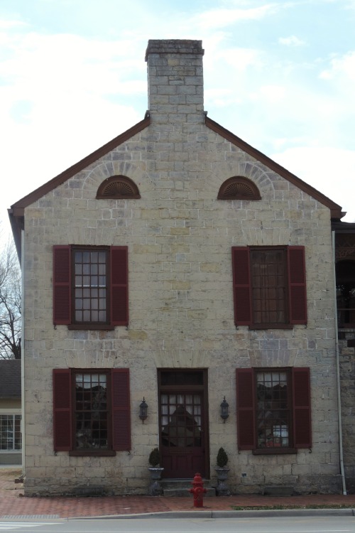 Old Talbott Tavern (Built in 1779 and Still in Use as a Restaurant), Bardstown, Kentucky, 2014.A num