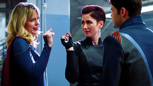 SUPERGIRL - 5.11 BACK FROM THE FUTURE, PART I1920x1088 | .jpg | logofree | 2,163 screencaps | sorted