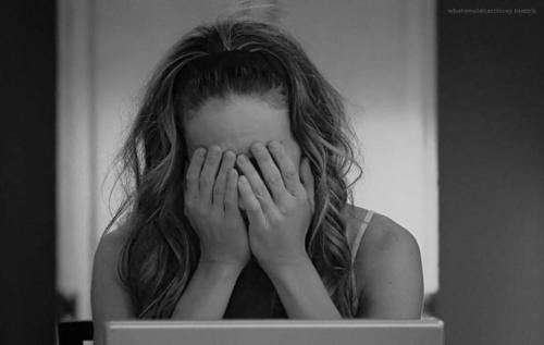 modelbitxchs:  whatwouldcarriesay:  “I had told Louise to put Big in a place where I would never have to hear from him again. As soon as I typed in “love”, there he was. And because Big still didn’t have the words, he retyped a love letter from
