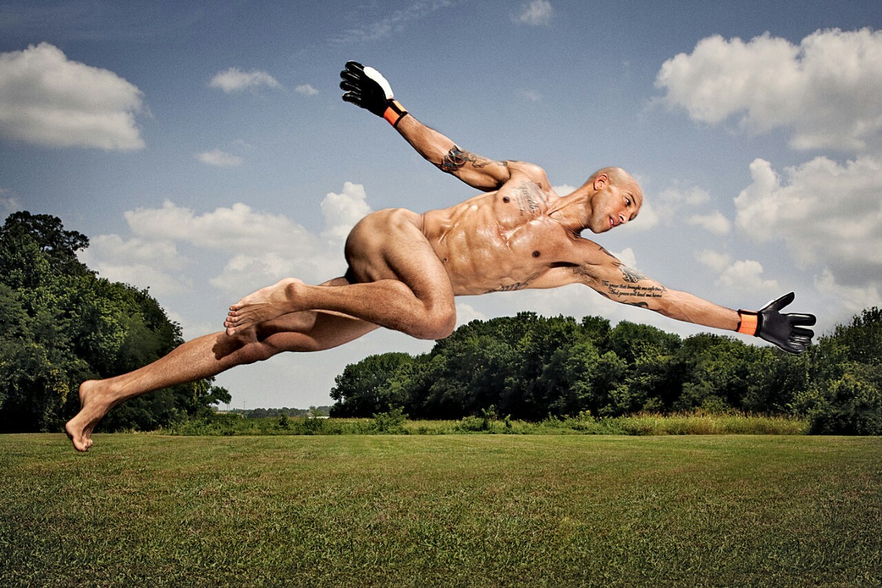 blakyokojones:  Tim Howard  Amazing shot!
