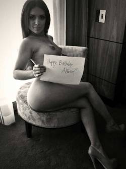 Happy birthday to me from the queen @JynxMazeCutie