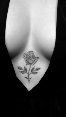 scarlets-musings: sensualyearnings:  For my precious flower @scarlets-musings  So very beautiful @sensualyearnings as are you 🌹