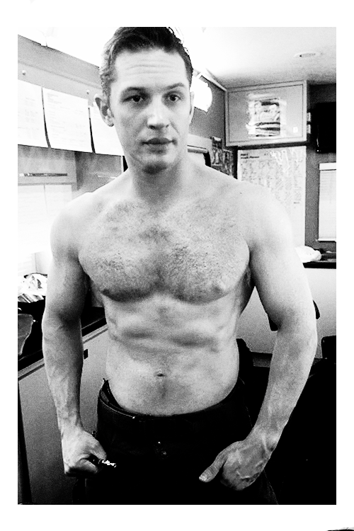 How Did Tom Hardy Get Big Traps Tom Hardy's traps and quadriceps
