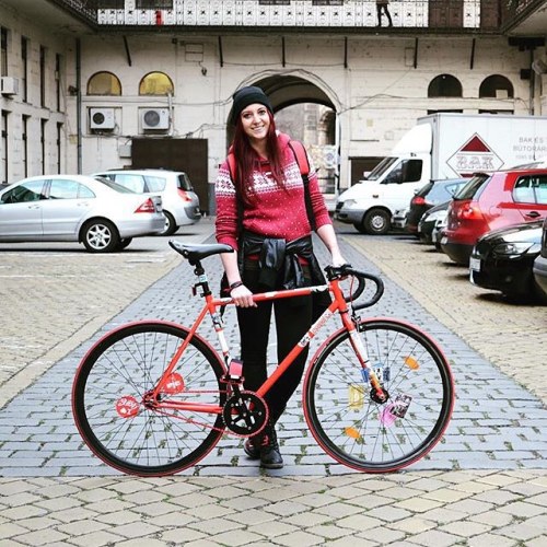 dfitzger: by @fixiegirls: Repost: @milagroskiedis My first love:) #bike#biker#fixi#royalfixi#csepelr