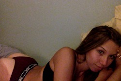 chargotmillions:  i should be studying but instead I’m feeling myself so…