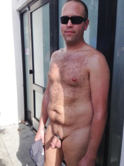 alanh-me:  54k+ follow all things gay, naturist and “eye catching”   