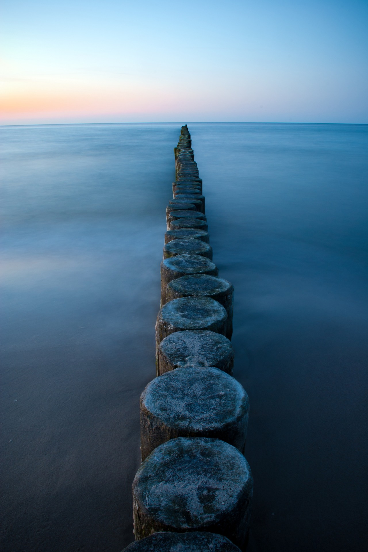 lvndscpe:  Groynes | by Andre Rau This photo as wallpaper on your smartphone? Get