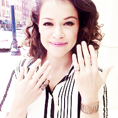 Tatiana-Evelyne:  Tatiana Maslany | 2014 San Diego Comiccon 