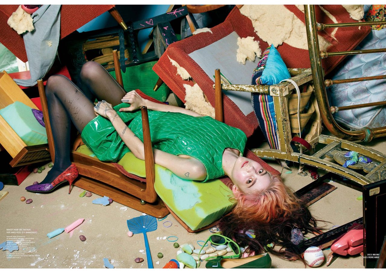 grimes-claireboucher:  Grimes featured in V Magazine¹s Fall issue!photos by Mario