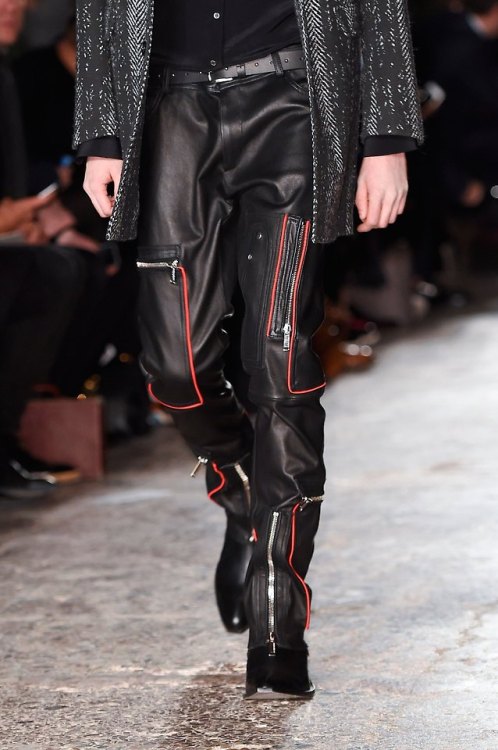 monsieurcouture: Costume National F/W 2016 Menswear Milan Fashion Week
