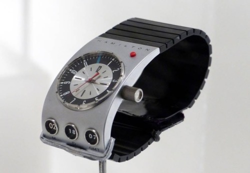 oldschoolsciencefiction:“Find a cooler watch than the Hamilton X-01 designed for ‘2001: A Space Odys