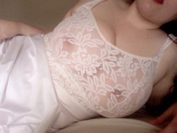 littleeegirl:  do you like when I wear lace for you baby