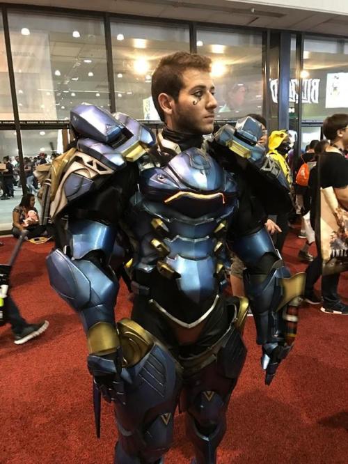 Porn Pics gaynerds:Genderswap Pharah cosplay from Overwatch