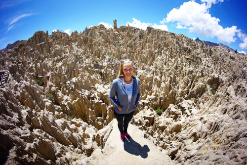 Today in La Paz we visited “Valle de la Luna” or the Moon Valley. Erosion looks pretty beautiful • •