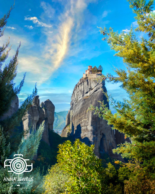 Meteora - Greece (by Anna Jewels (@earthpeek)) https://www.instagram.com/earthpeek/