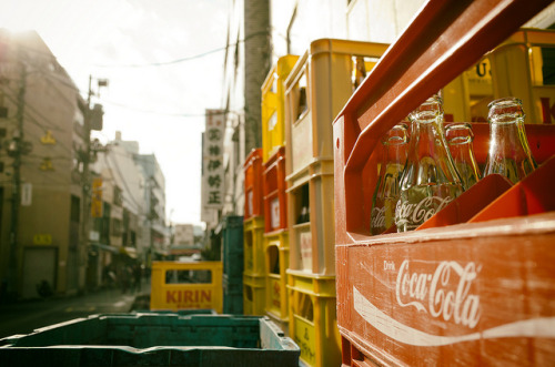 cloudedcamera-:Revisiting Tsukiji empties by Eric Flexyourhead (Trying to catch up!) on Flickr.