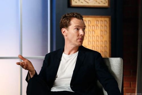 aa-ww:open in new tab for big sizesourse: benedict-cumberbatch.org/He’s such a sunshine