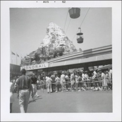 1950sunlimited:  Disneyland, 1962 Neato Coolville